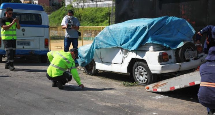 Veículos abandonados nas ruas serão recolhidos para o parqueamento da Prefeitura de Manaus