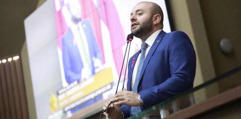 Fausto Santos Jr. quer garantir com o governo federal recursos para desenvolver novas matrizes econômicas no AM
