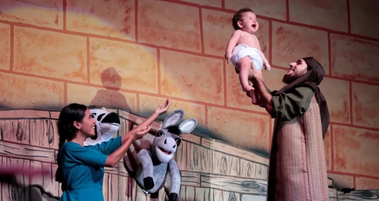 Espetáculo 'Um Sonho de Natal' faz últimas apresentações hoje (25) em Manaus