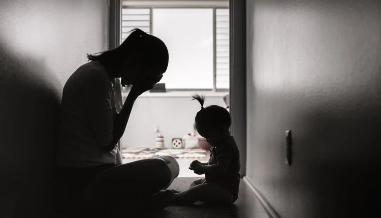Autocobrança excessiva na maternidade prejudica a saúde emocional das mulheres