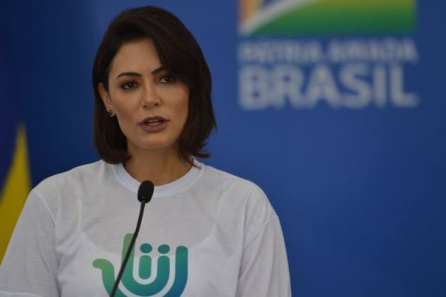 Michelle Bolsonaro passa mal e dá entrada em hospital de Brasília, afirma PL