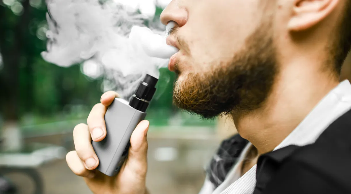 PL que regulamenta cigarro eletrônico deve ser apresentado no Senado nos próximos dias