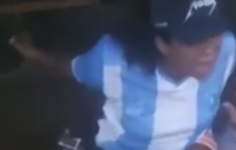 ‘Essa Coca é Fanta’: mulher desaba ao flagrar marido fazendo atrocidades com outro homem no escadão; veja