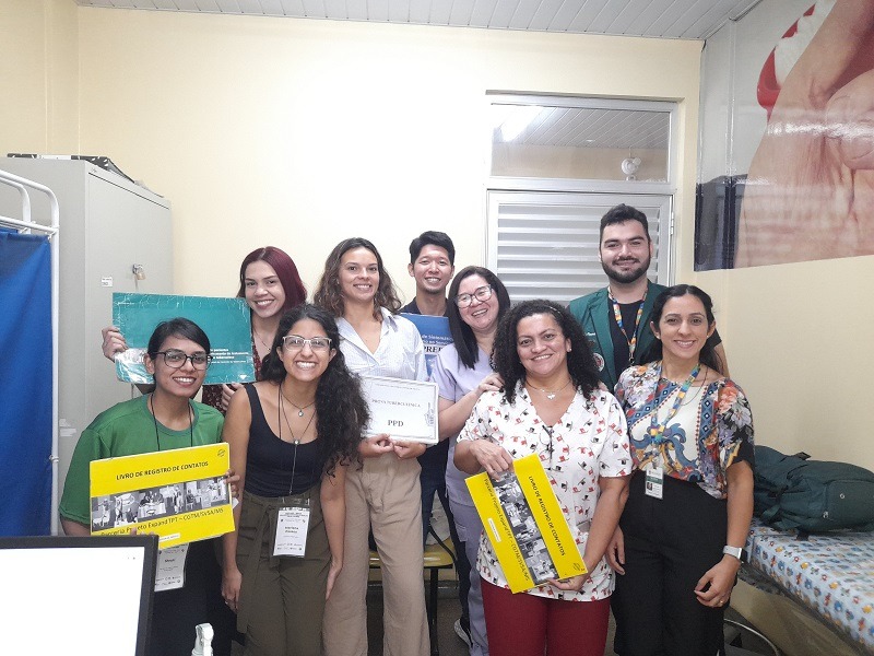 Alunos de curso internacional visitam UBS para conhecer ações de controle da tuberculose em Manaus