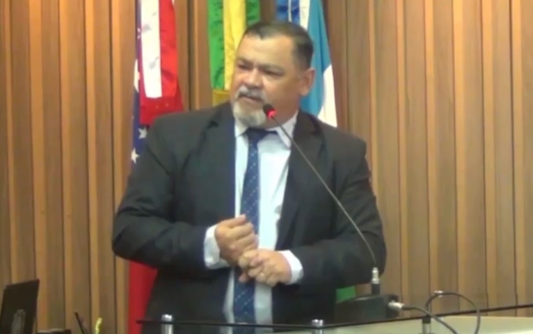 Vereador ataca PM de Manacapuru: “difícil ver rondas militares, acho que estão sem combustível”; veja vídeo