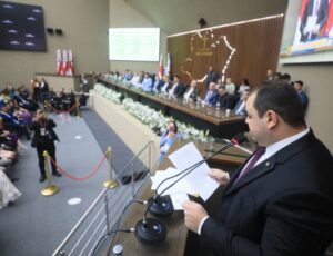 ALEAM aprova extensão de recesso parlamentar para 30 dias