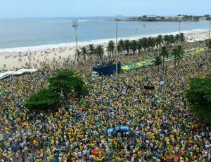Bolsonaro cancela protestos contra Lula em Manaus para concentrar manifestações em Copacabana