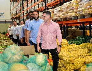 Prefeito David Almeida garante qualidade e logística eficiente das merendas nas escolas de Manaus