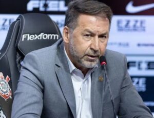 Corinthians se manifesta sobre aumento de R$ 700 milhões na dívida do time