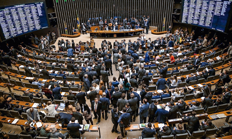 Câmara prioriza urgência de 4 PLs do Judiciário e deixa Anistia de fora