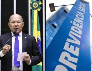 Fraude no INSS: oposição consegue assinaturas para abrir 'CPI do Roubo dos Aposentados'