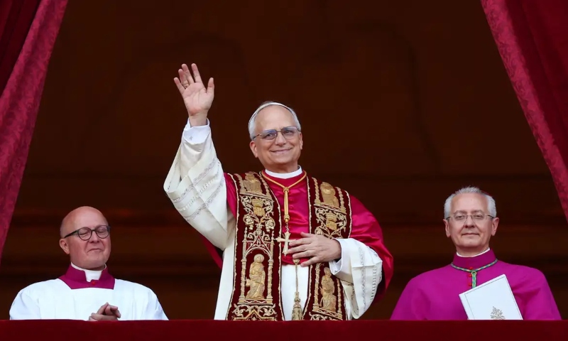 Leão XIV: Robert Francis Prevost é o 1º papa americano da história e também possui cidadania peruana; entenda