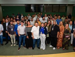 Senador Eduardo Braga ministra palestra sobre a Reforma Tributária para jovens empreendedores