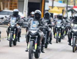 Rocam recebe 100 novas motocicletas para reforçar o policiamento tático em Manaus