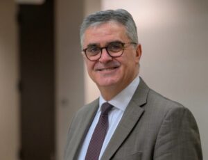 Brasileiro é eleito presidente mundial da Igreja Adventista do 7º Dia