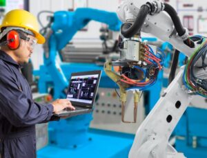 UEA abre inscrições para Especialização em Engenharia de Sistemas Mecatrônicos 4.0 com foco na Indústria 4.0