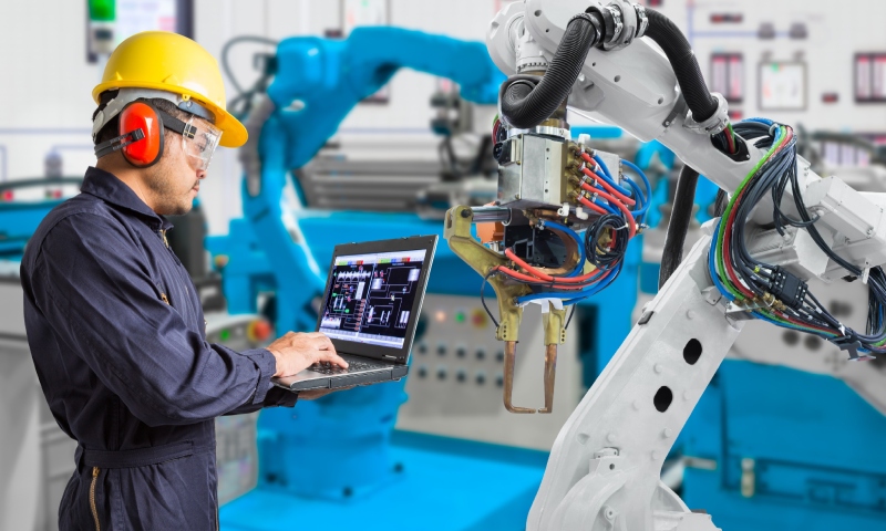 UEA abre inscrições para Especialização em Engenharia de Sistemas Mecatrônicos 4.0 com foco na Indústria 4.0
