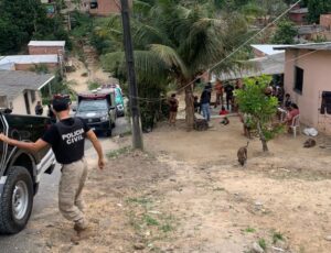 Mistério: mulher é encontrada carbonizada dentro da própria casa no Jorge Teixeira; veja vídeo