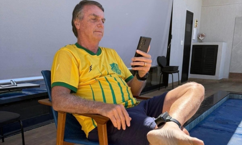 Bolsonaro acompanha manifestações "Reaja Brasil" por videochamada devido a restrições do STF; veja vídeo