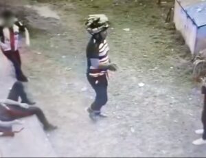 "Fez a limpa": assaltante invade escola Estadual em Manaus e rouba celulares de alunos; veja vídeo