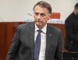Jair Bolsonaro decide não ir a julgamento no STF; veja vídeo