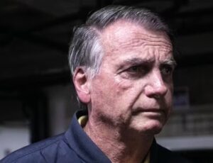 Bolsonaro pede autorização para realizar procedimento médico após julgamento no STF
