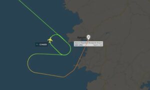 Avião faz voltas no céu por 18 minutos após controlador de torre cochilar