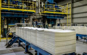 EUA retiram tarifa de 10% sobre celulose e ferro-níquel brasileiros