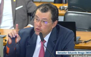Eduardo Braga chama PEC da Blindagem de 'PEC da Bandidagem' durante votação no Senado; veja vídeo